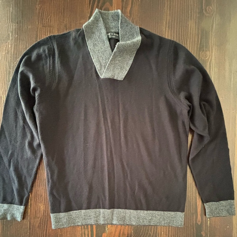 Rag & Bone‎ | V-Neck Long Sleeve | Black and Grey | Men’s Large